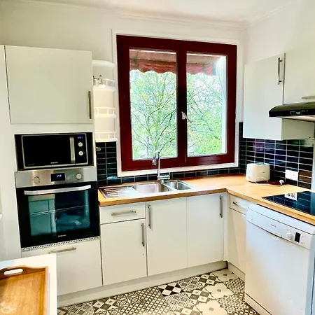 Apartment Bel Lumineux A Antony. *